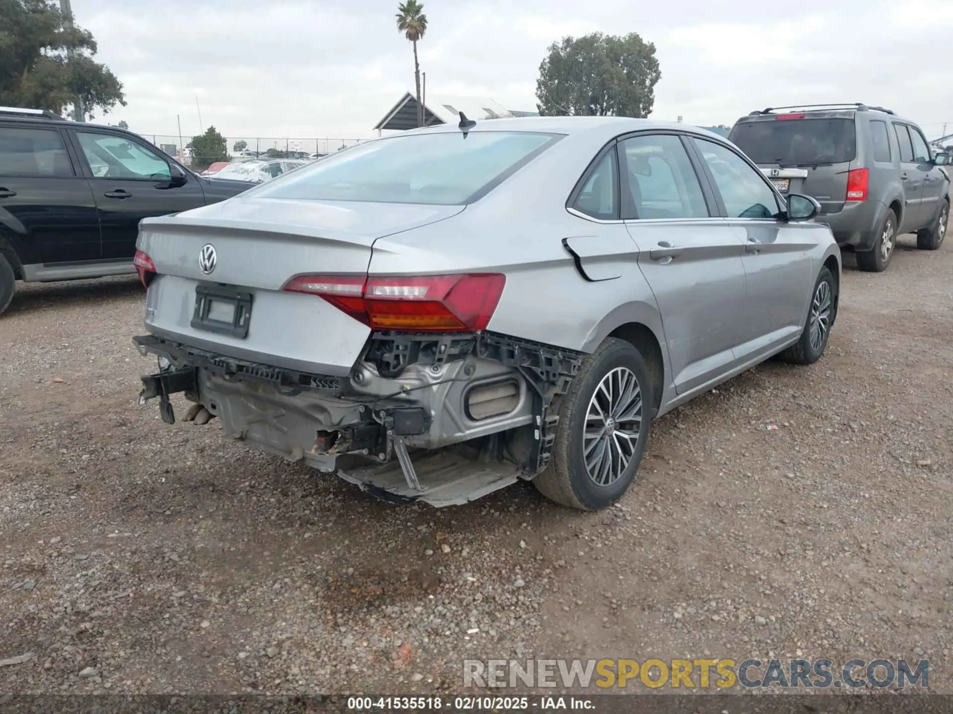 4 Фотография поврежденного автомобиля 3VWC57BU1KM201569 VOLKSWAGEN JETTA 2019