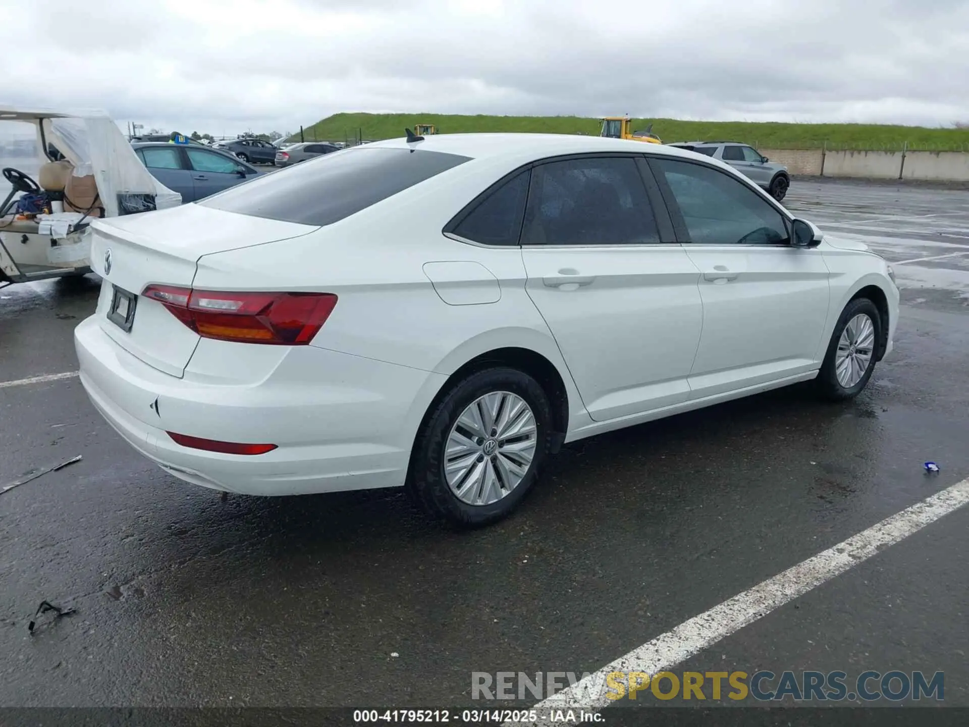 4 Photograph of a damaged car 3VWC57BU2KM087081 VOLKSWAGEN JETTA 2019