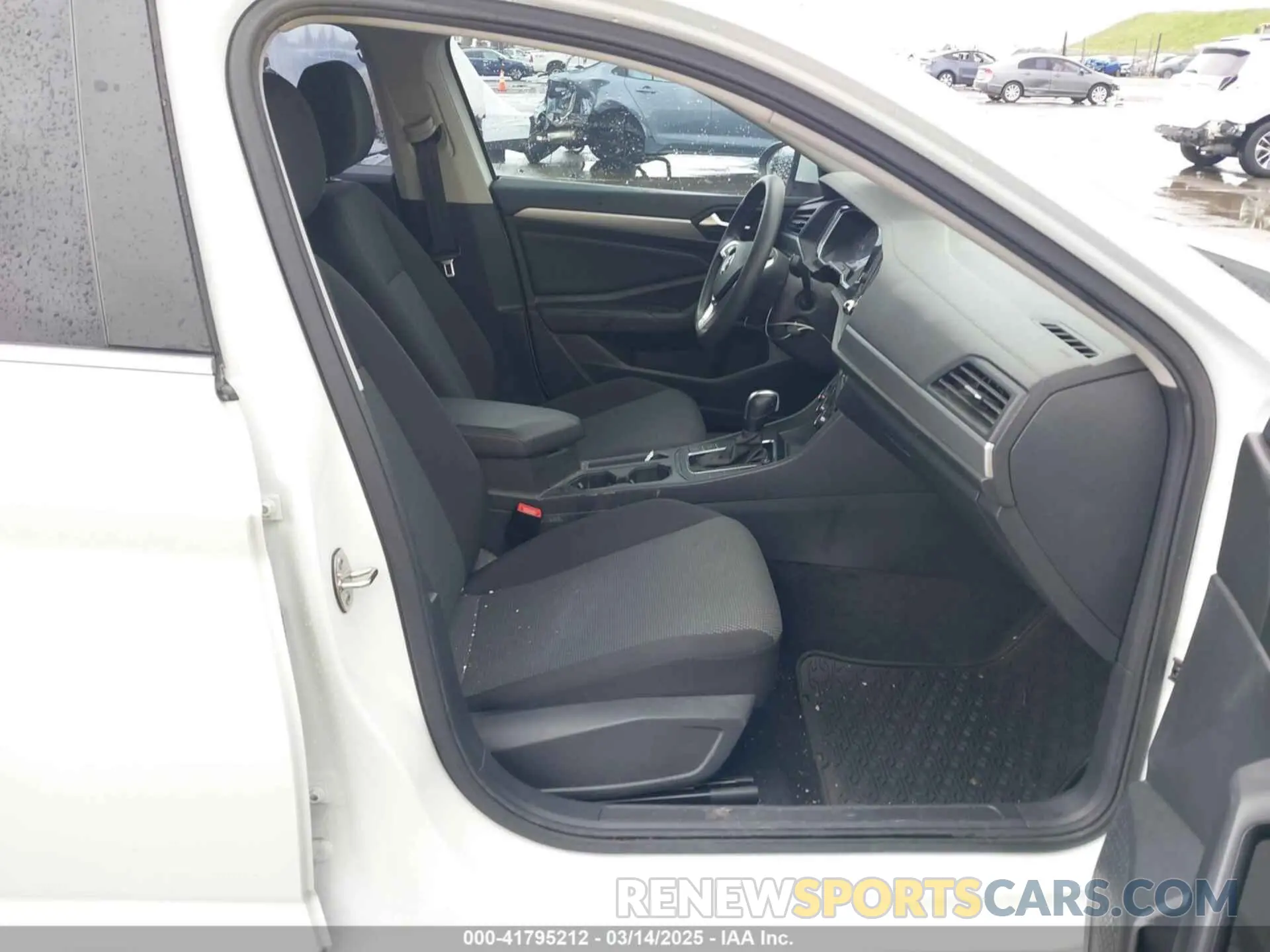 5 Photograph of a damaged car 3VWC57BU2KM087081 VOLKSWAGEN JETTA 2019