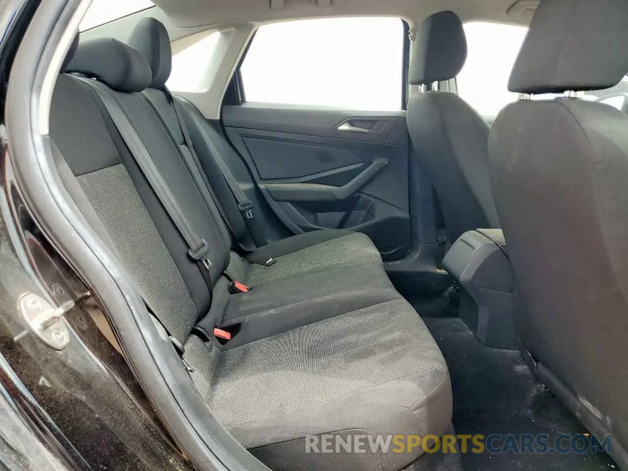 10 Photograph of a damaged car 3VWC57BU2KM092605 VOLKSWAGEN JETTA 2019