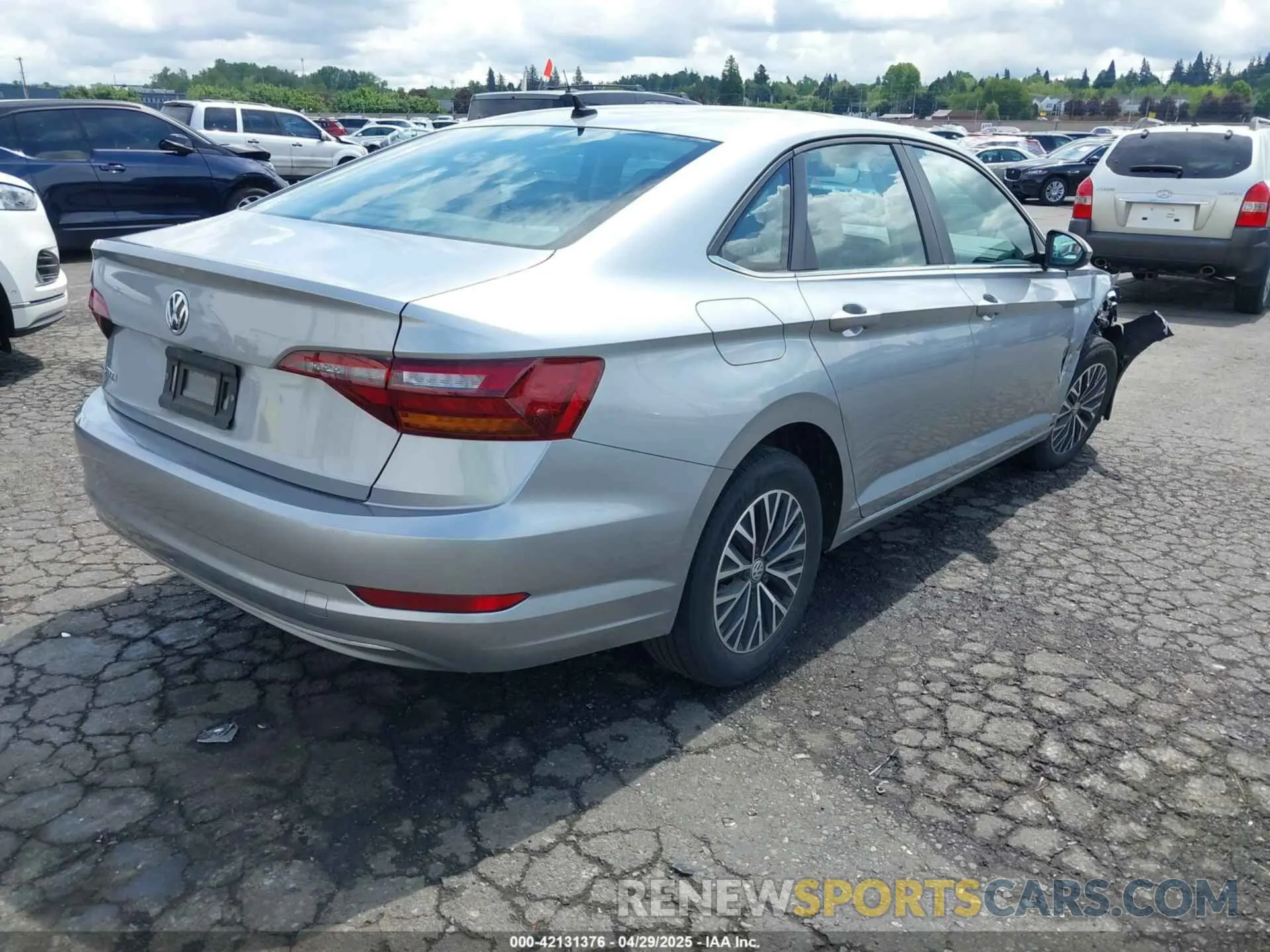4 Photograph of a damaged car 3VWC57BU2KM215738 VOLKSWAGEN JETTA 2019
