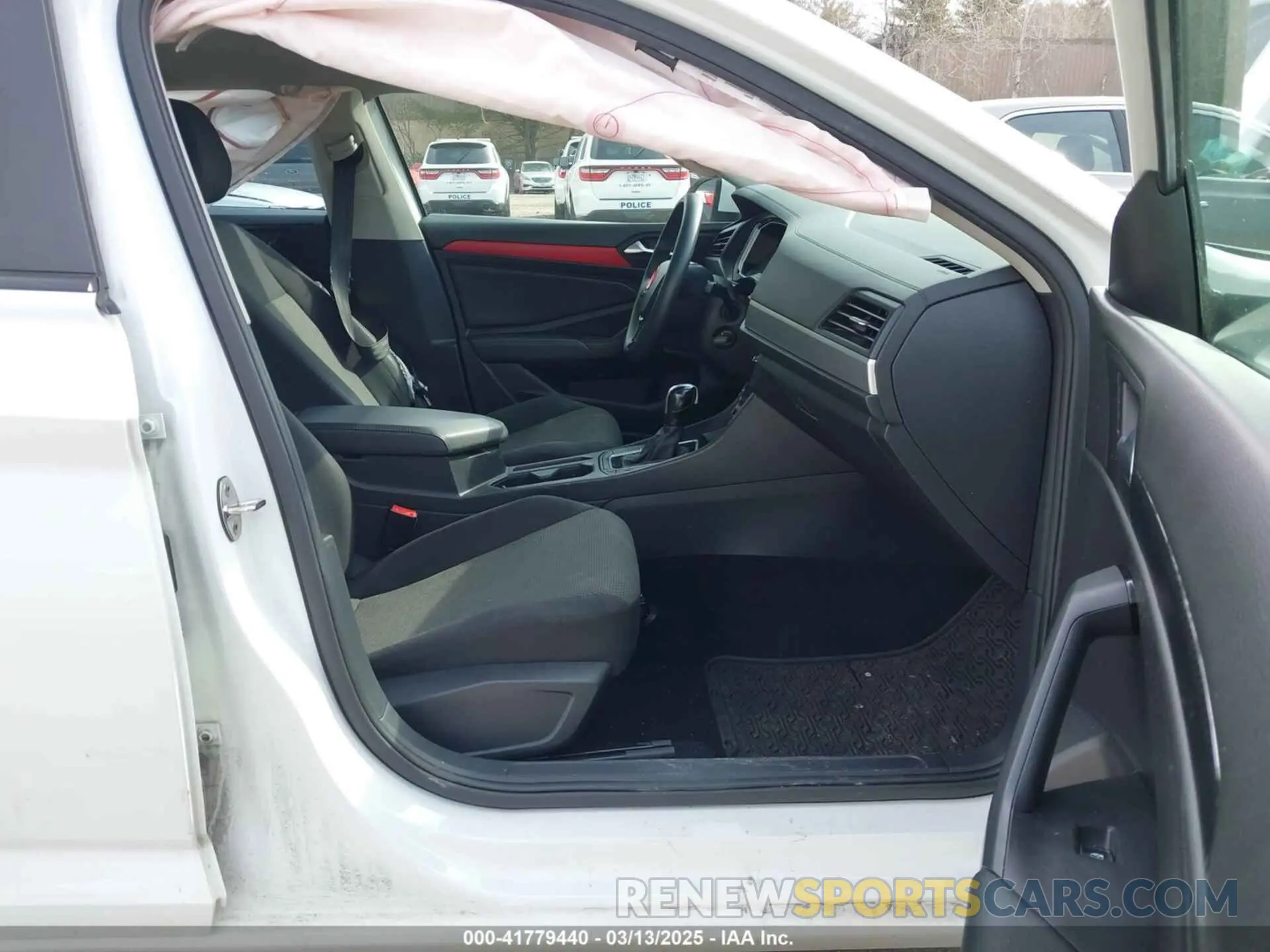 5 Photograph of a damaged car 3VWC57BU2KM236671 VOLKSWAGEN JETTA 2019