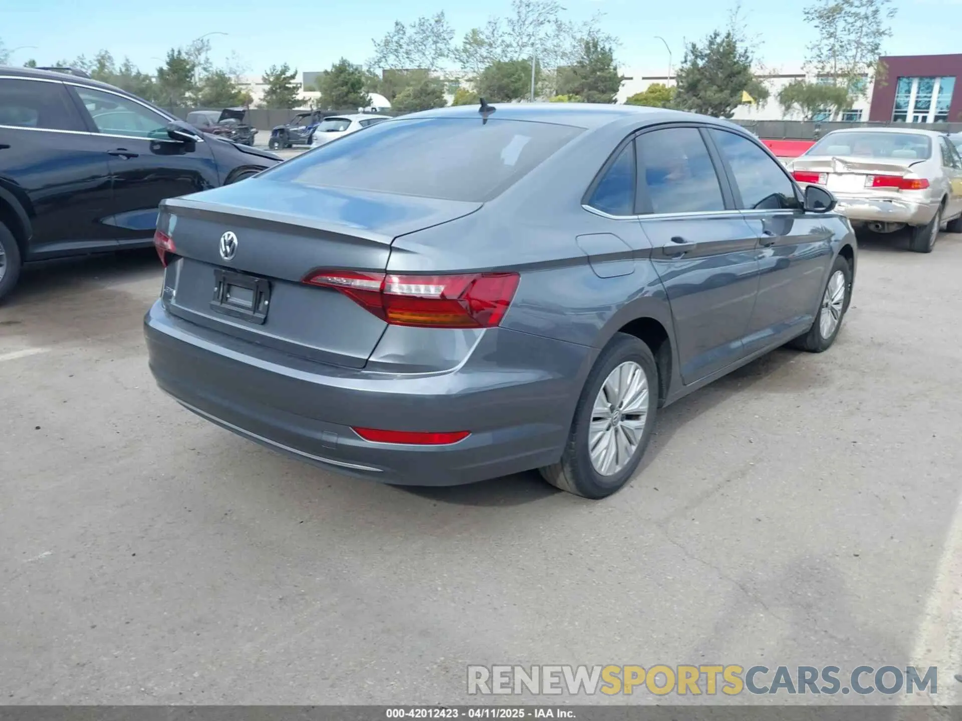 4 Photograph of a damaged car 3VWC57BU3KM018416 VOLKSWAGEN JETTA 2019