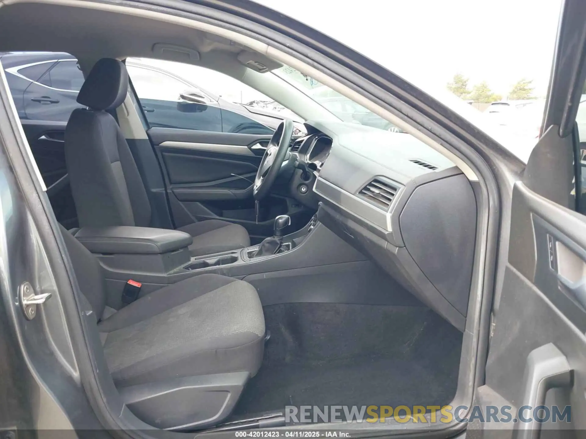 5 Photograph of a damaged car 3VWC57BU3KM018416 VOLKSWAGEN JETTA 2019