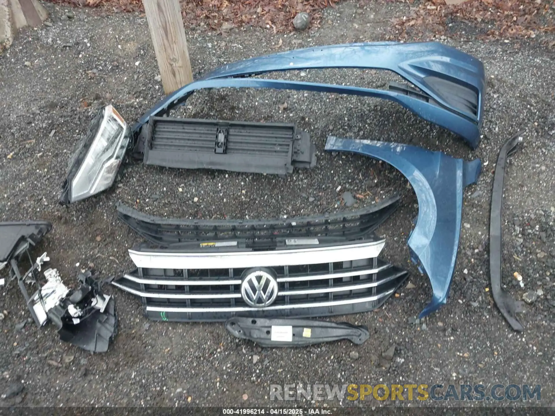 12 Photograph of a damaged car 3VWC57BU3KM033532 VOLKSWAGEN JETTA 2019