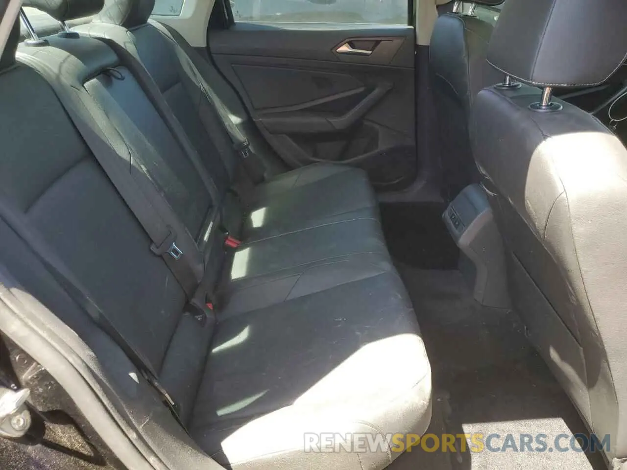 10 Photograph of a damaged car 3VWC57BU3KM212881 VOLKSWAGEN JETTA 2019