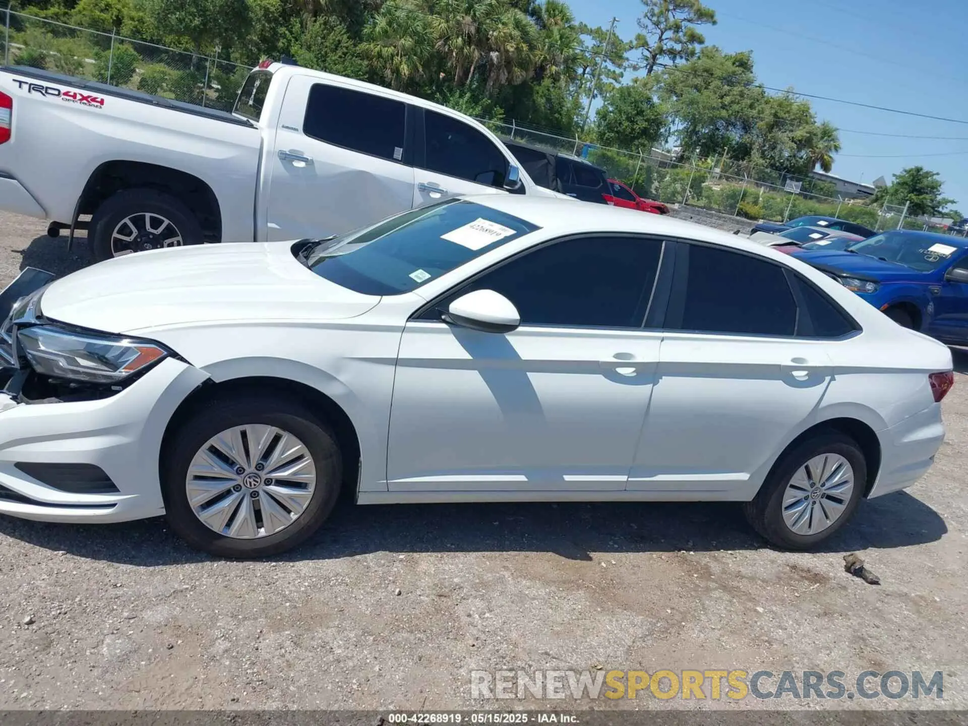 14 Photograph of a damaged car 3VWC57BU3KM273289 VOLKSWAGEN JETTA 2019