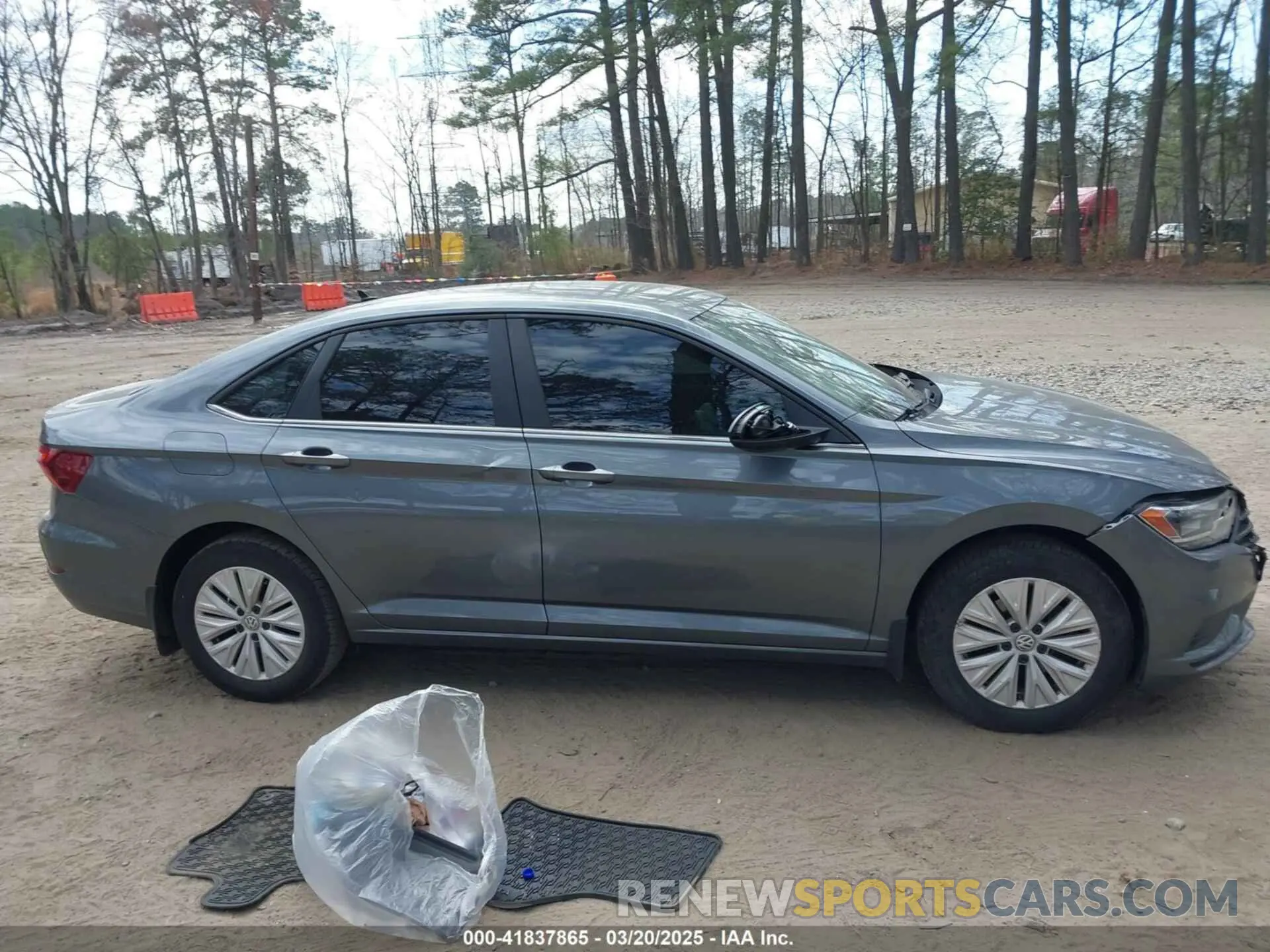 13 Photograph of a damaged car 3VWC57BU4KM022832 VOLKSWAGEN JETTA 2019
