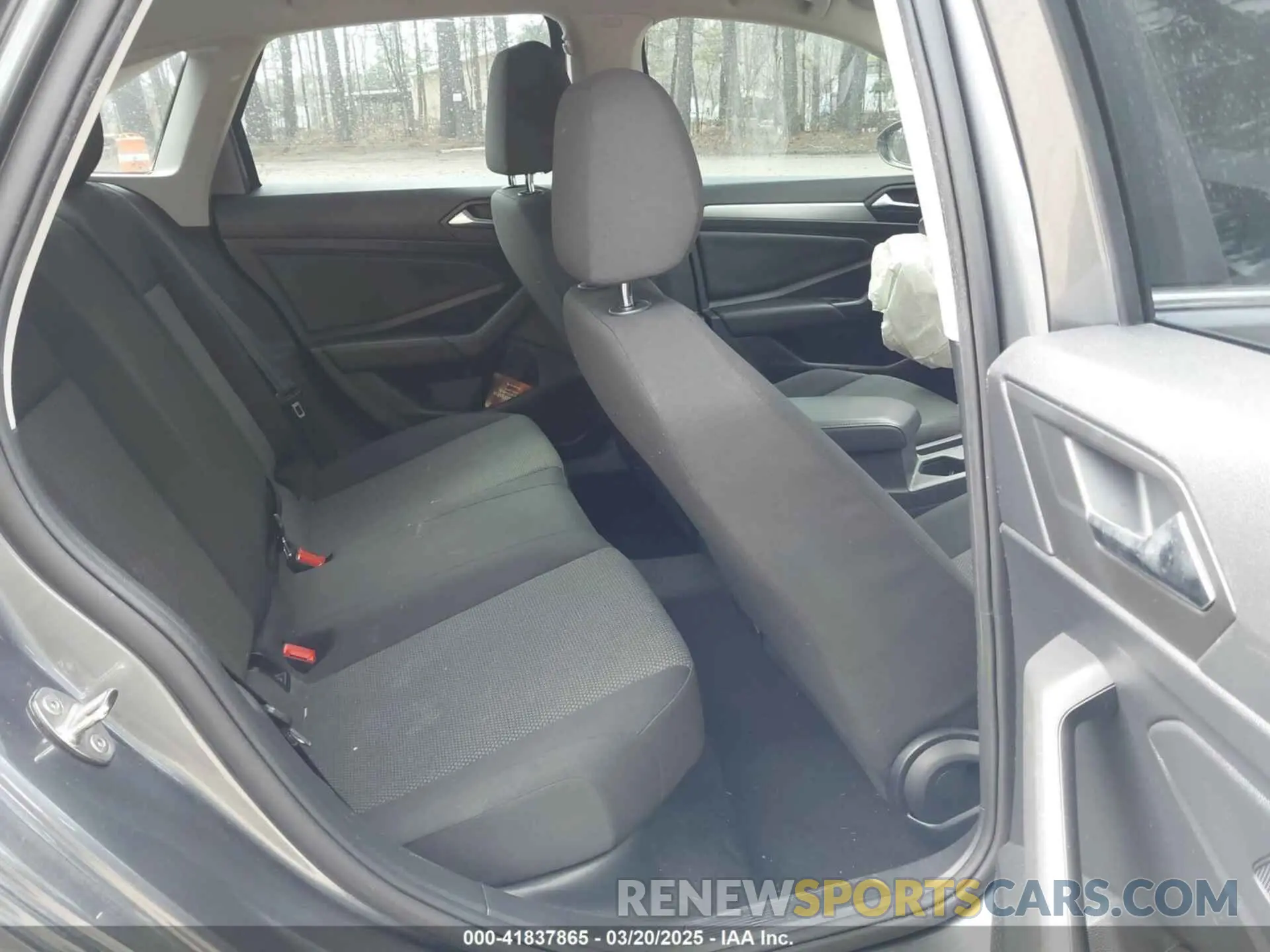 8 Photograph of a damaged car 3VWC57BU4KM022832 VOLKSWAGEN JETTA 2019