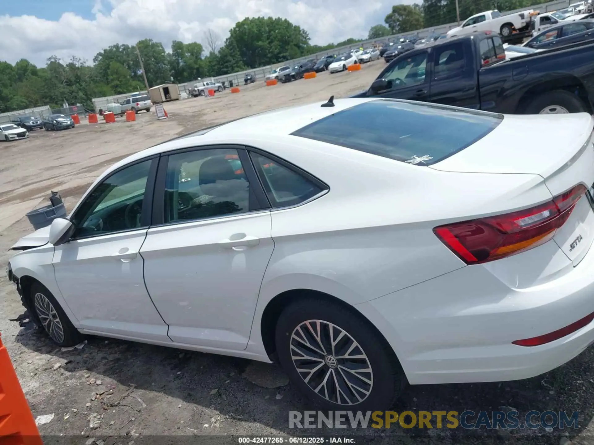 15 Фотография поврежденного автомобиля 3VWC57BU4KM068967 VOLKSWAGEN JETTA 2019