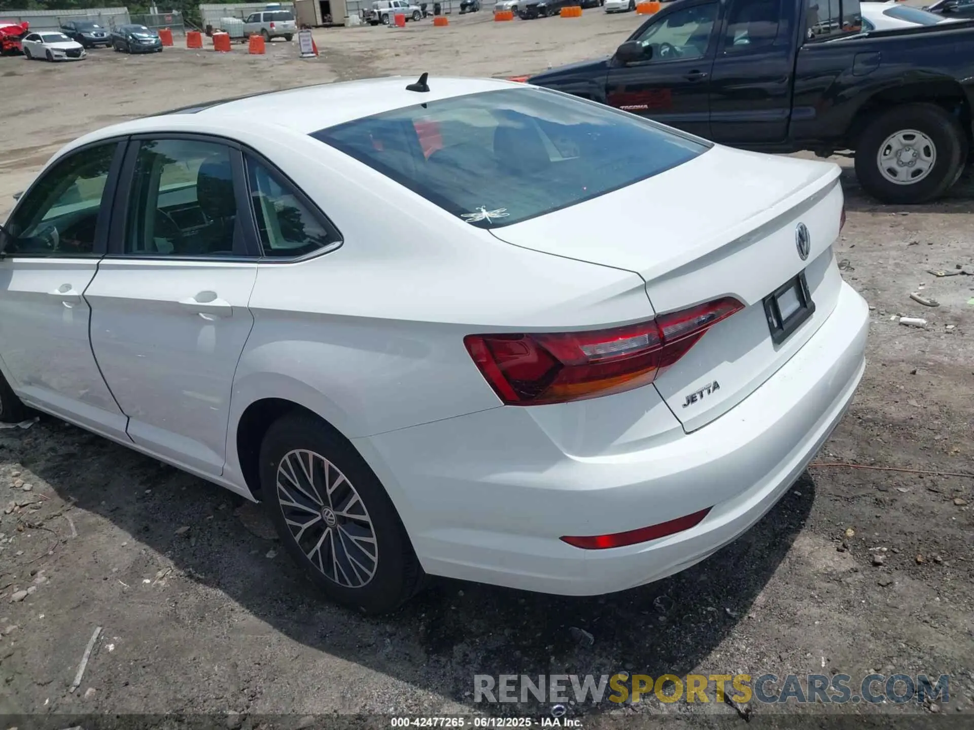 3 Фотография поврежденного автомобиля 3VWC57BU4KM068967 VOLKSWAGEN JETTA 2019