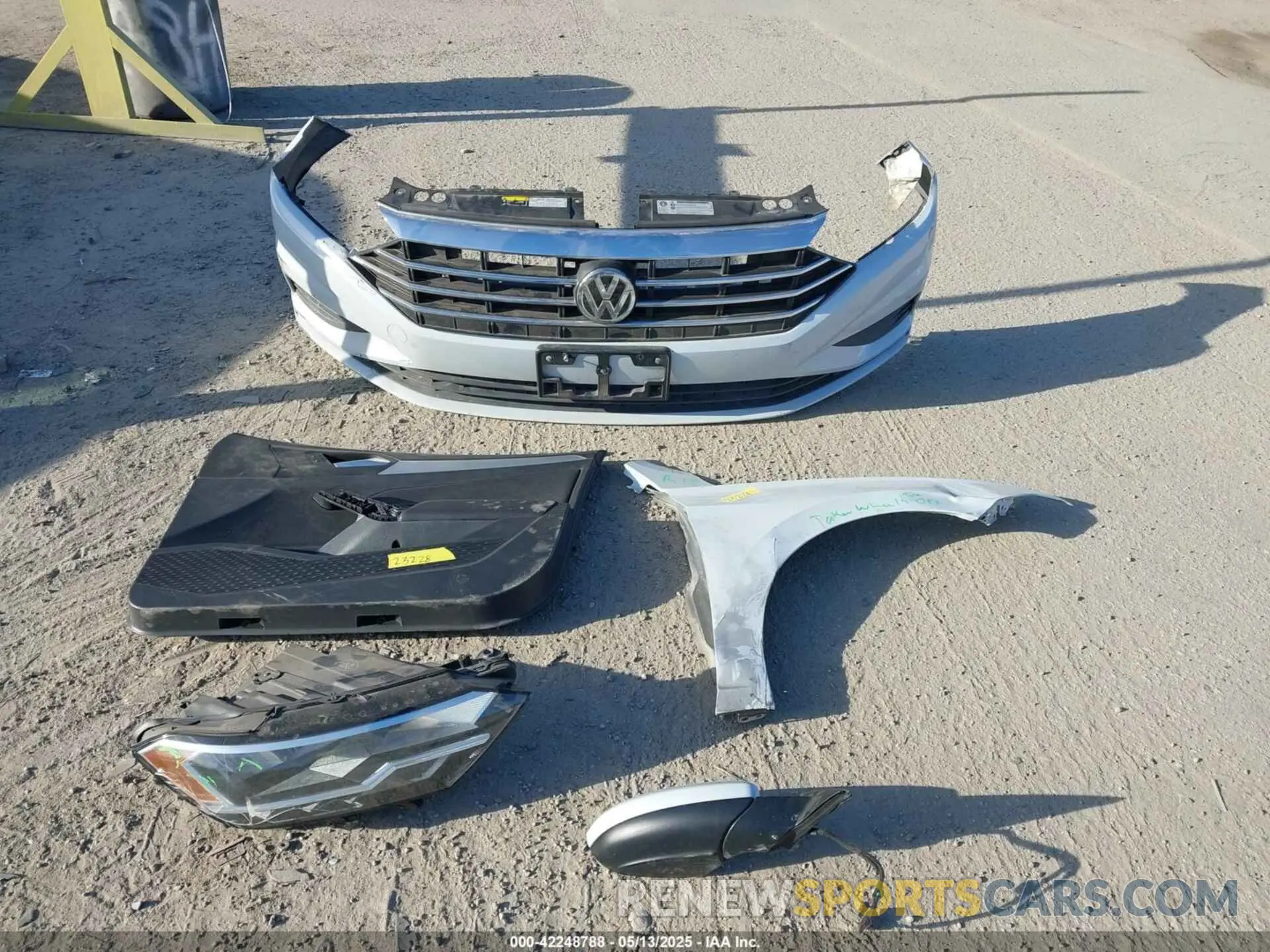 12 Photograph of a damaged car 3VWC57BU4KM129413 VOLKSWAGEN JETTA 2019