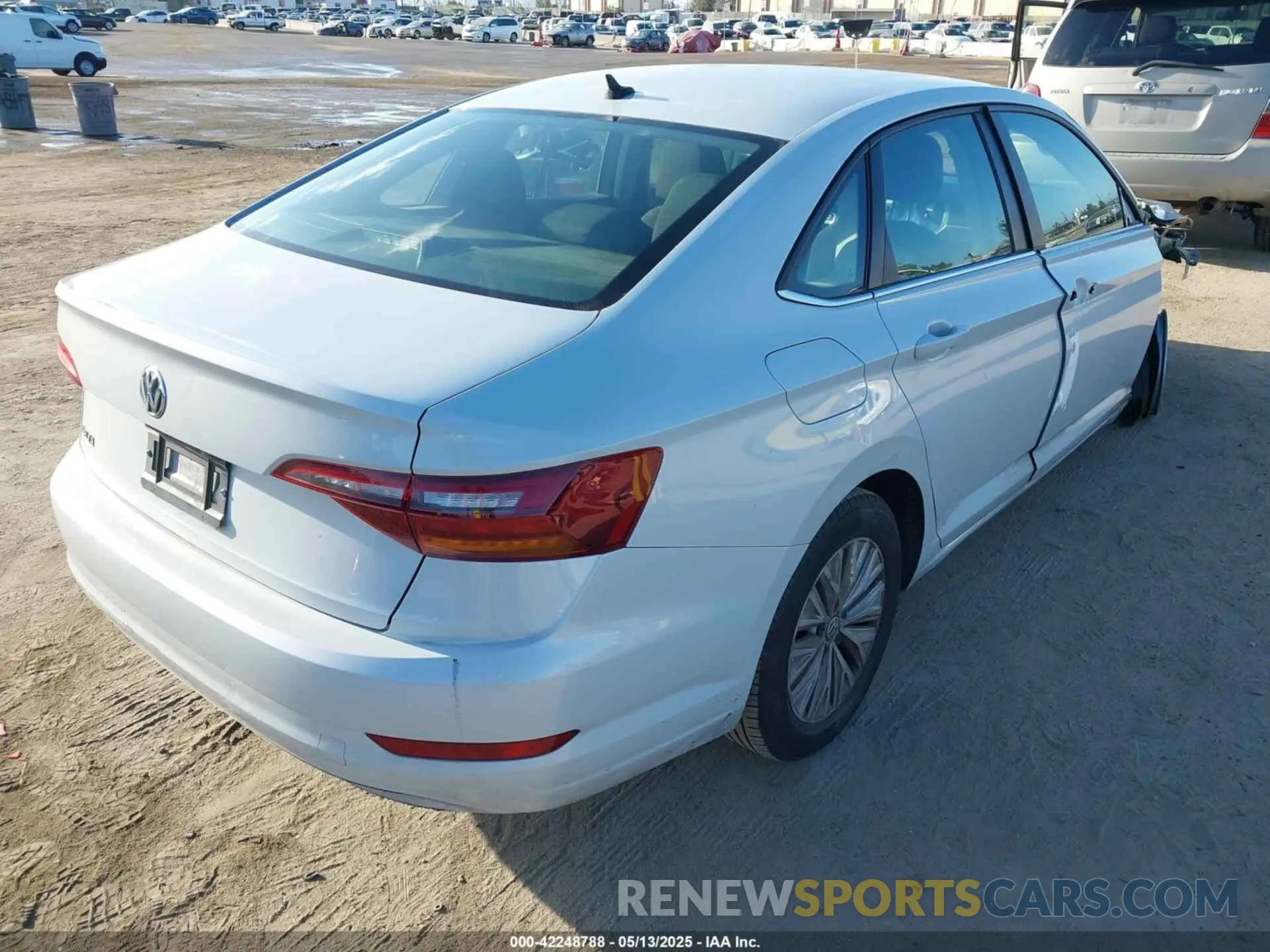 4 Photograph of a damaged car 3VWC57BU4KM129413 VOLKSWAGEN JETTA 2019