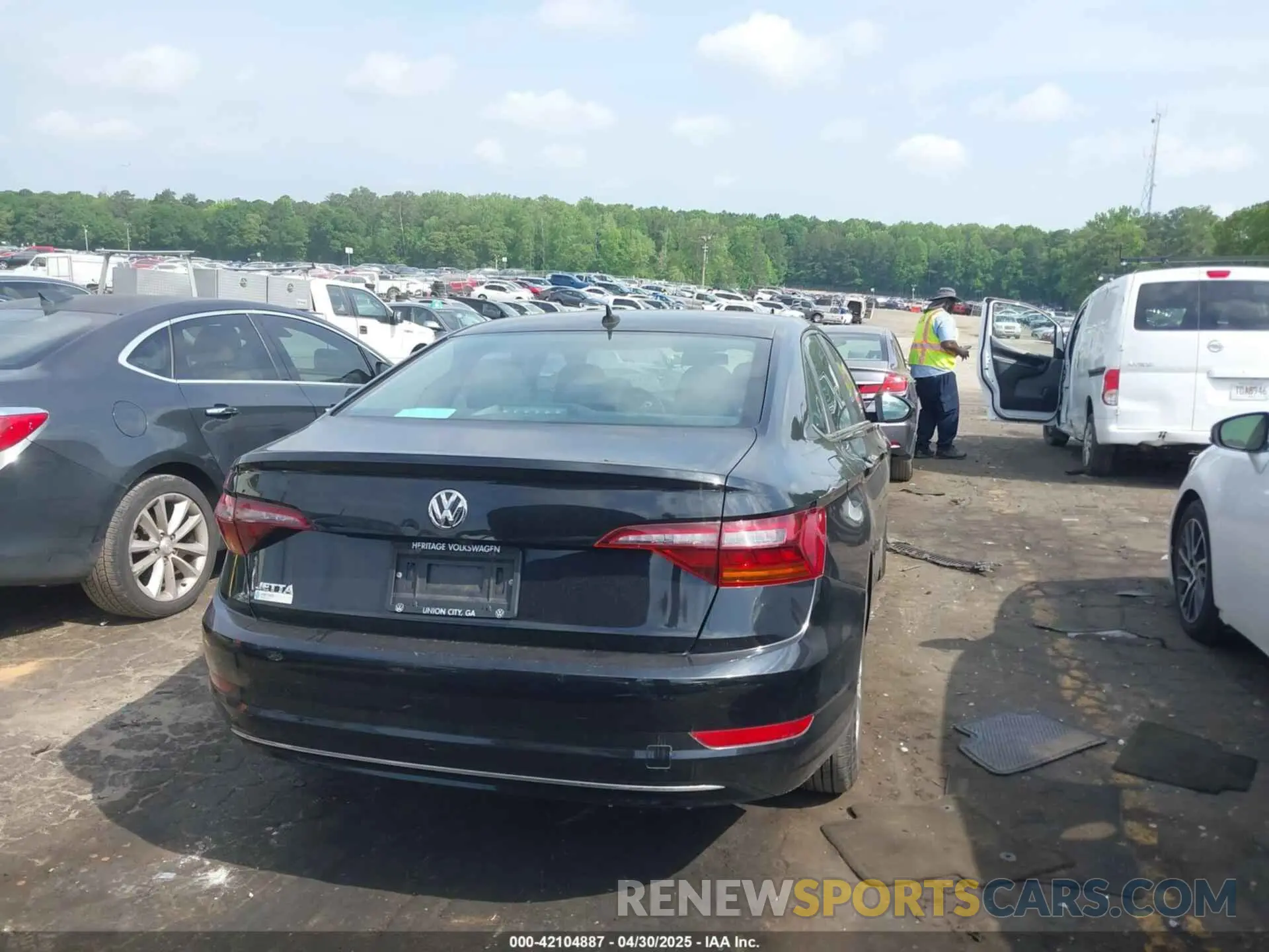 16 Photograph of a damaged car 3VWC57BU4KM170737 VOLKSWAGEN JETTA 2019