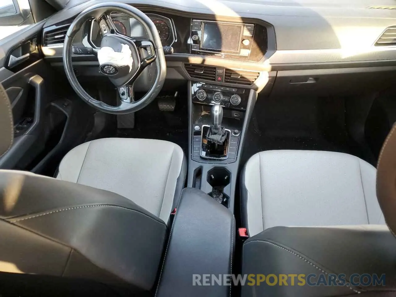 8 Photograph of a damaged car 3VWC57BU4KM236381 VOLKSWAGEN JETTA 2019