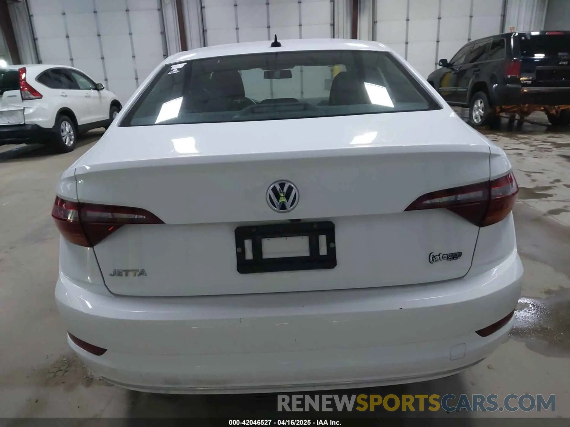 17 Photograph of a damaged car 3VWC57BU5KM121109 VOLKSWAGEN JETTA 2019
