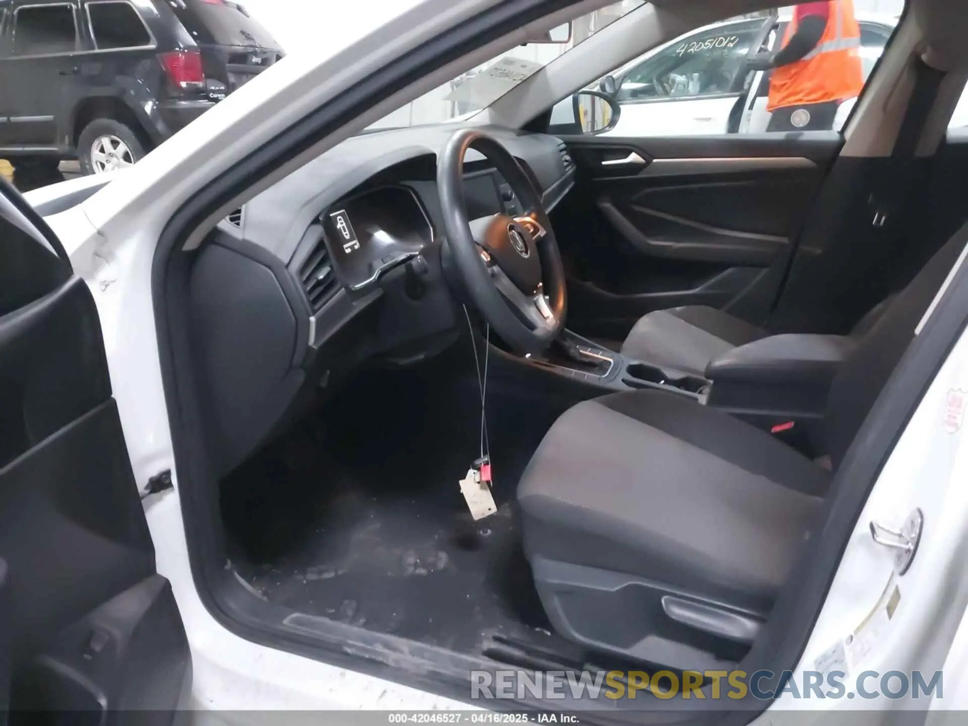 5 Photograph of a damaged car 3VWC57BU5KM121109 VOLKSWAGEN JETTA 2019