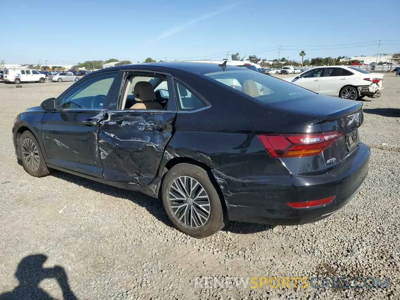 2 Photograph of a damaged car 3VWC57BU5KM124236 VOLKSWAGEN JETTA 2019