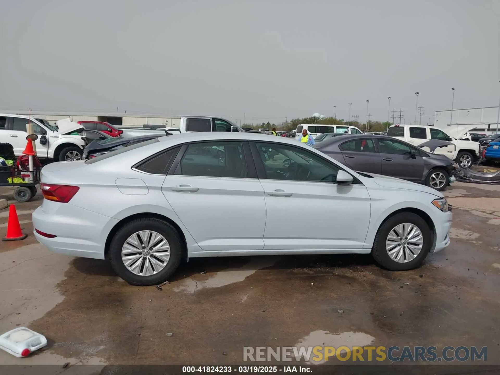 14 Photograph of a damaged car 3VWC57BU5KM131817 VOLKSWAGEN JETTA 2019