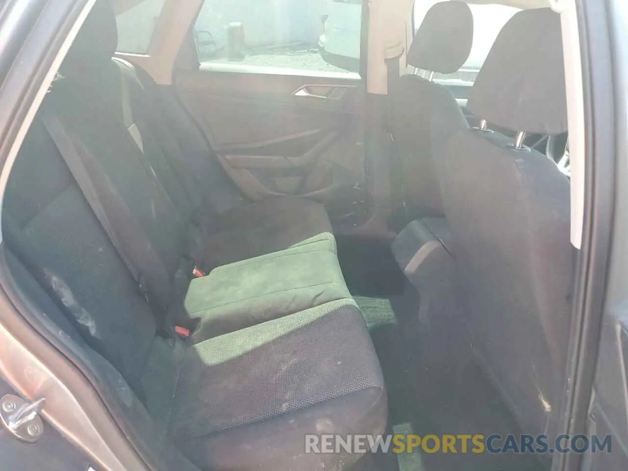 10 Фотография поврежденного автомобиля 3VWC57BU5KM143885 VOLKSWAGEN JETTA 2019