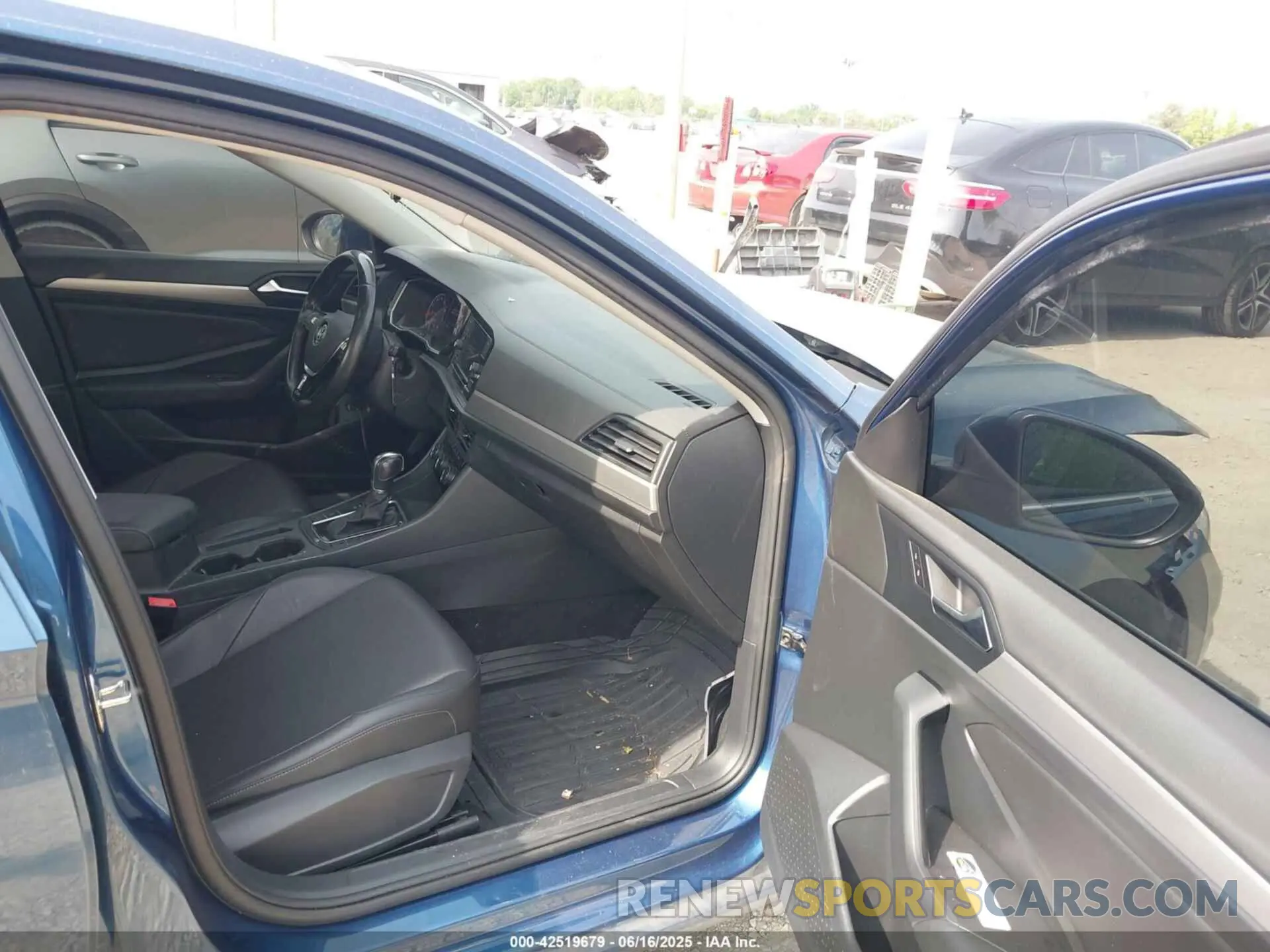 5 Photograph of a damaged car 3VWC57BU5KM226846 VOLKSWAGEN JETTA 2019