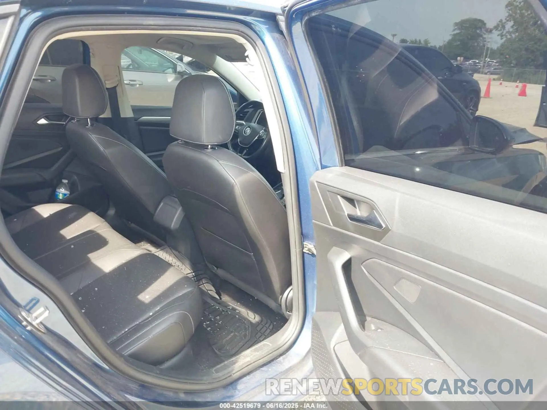 8 Photograph of a damaged car 3VWC57BU5KM226846 VOLKSWAGEN JETTA 2019