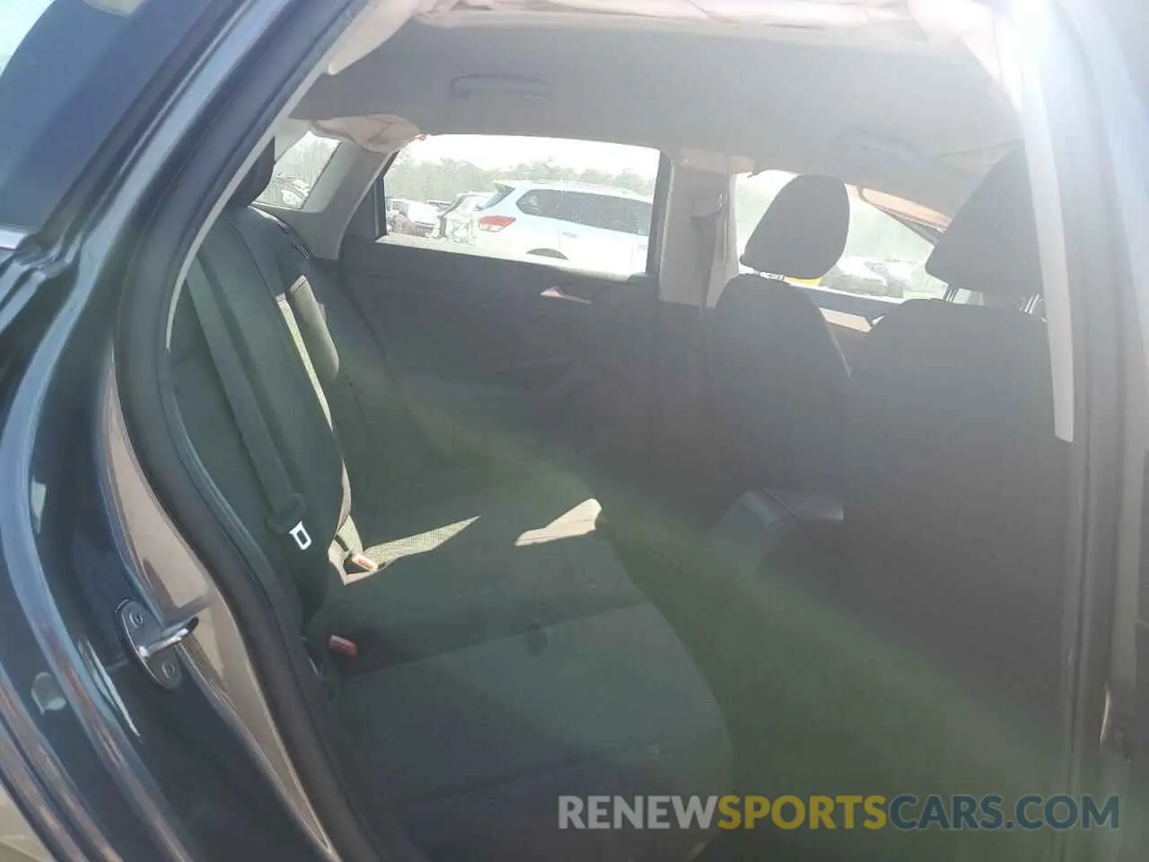 10 Photograph of a damaged car 3VWC57BU6KM048686 VOLKSWAGEN JETTA 2019
