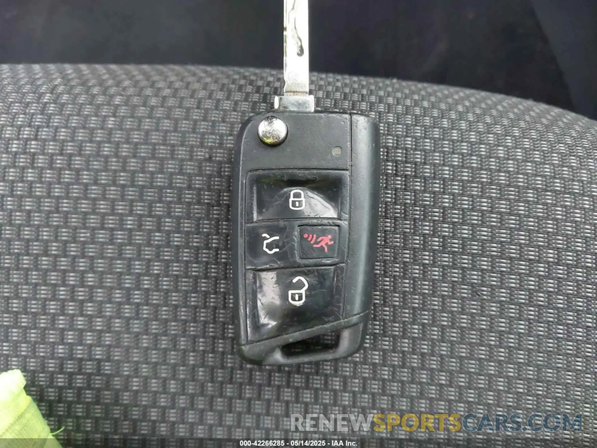 11 Photograph of a damaged car 3VWC57BU6KM066573 VOLKSWAGEN JETTA 2019