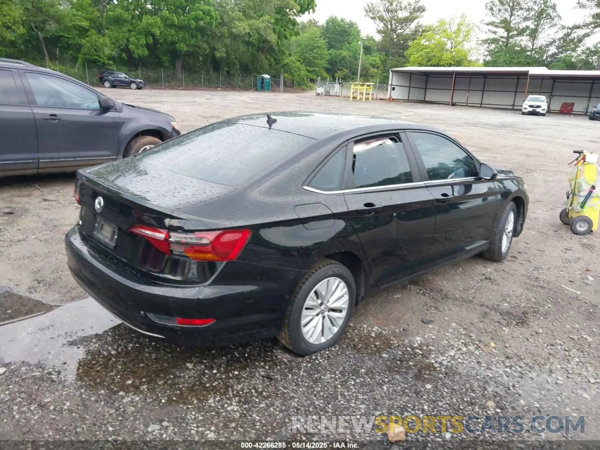 4 Photograph of a damaged car 3VWC57BU6KM066573 VOLKSWAGEN JETTA 2019