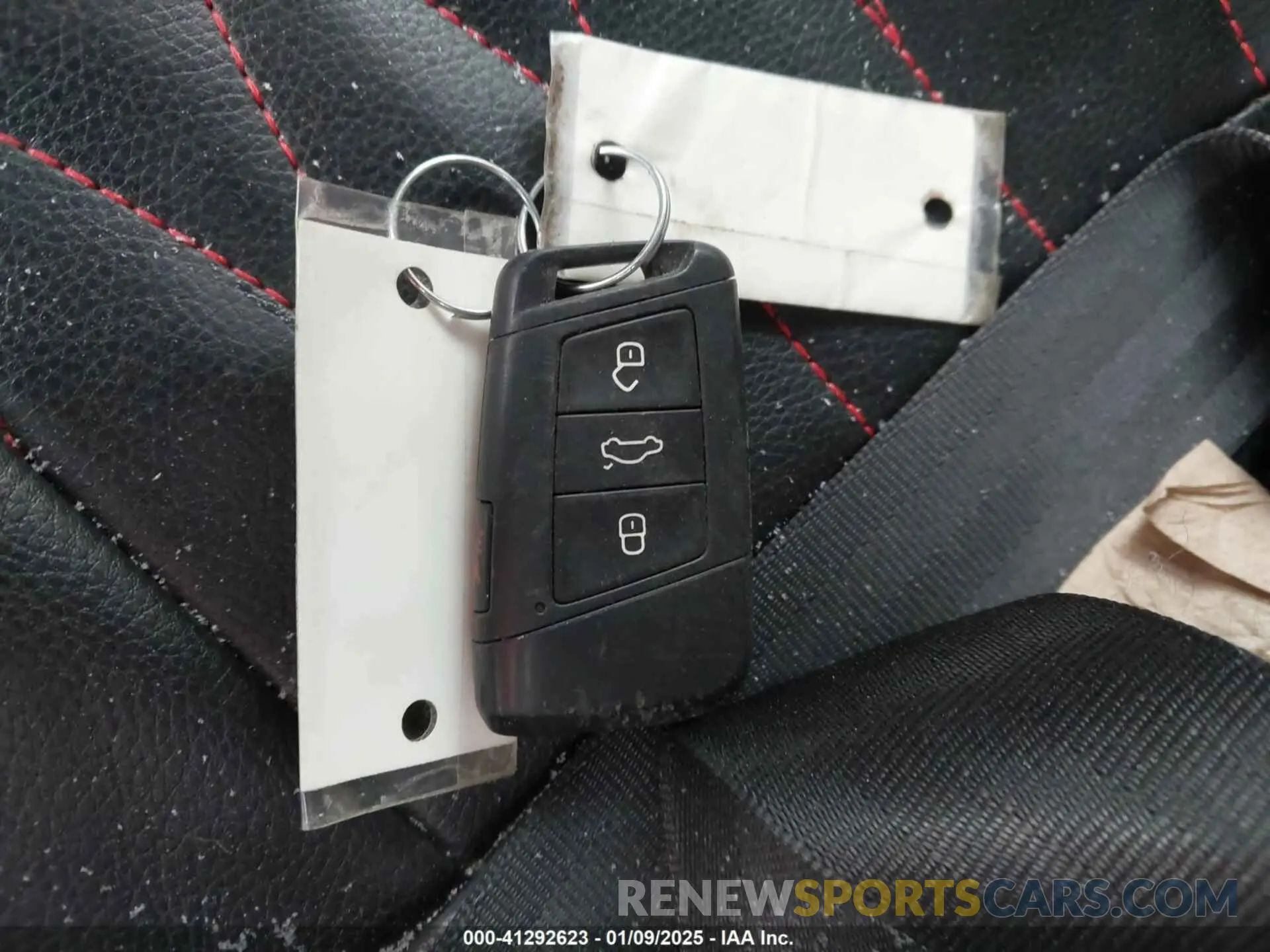11 Photograph of a damaged car 3VWC57BU6KM074298 VOLKSWAGEN JETTA 2019
