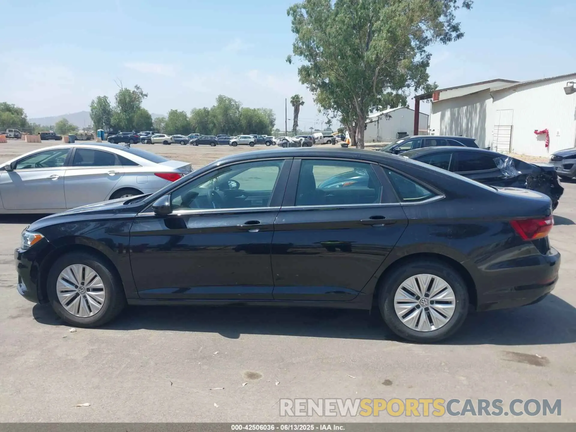 14 Photograph of a damaged car 3VWC57BU6KM111768 VOLKSWAGEN JETTA 2019