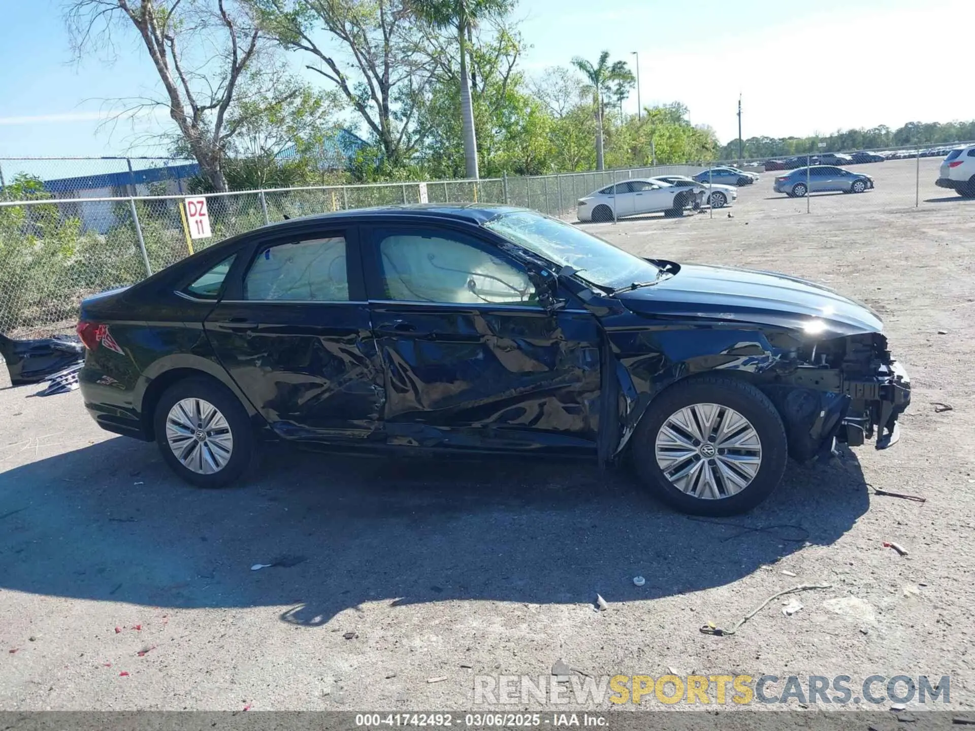 14 Фотография поврежденного автомобиля 3VWC57BU6KM165412 VOLKSWAGEN JETTA 2019