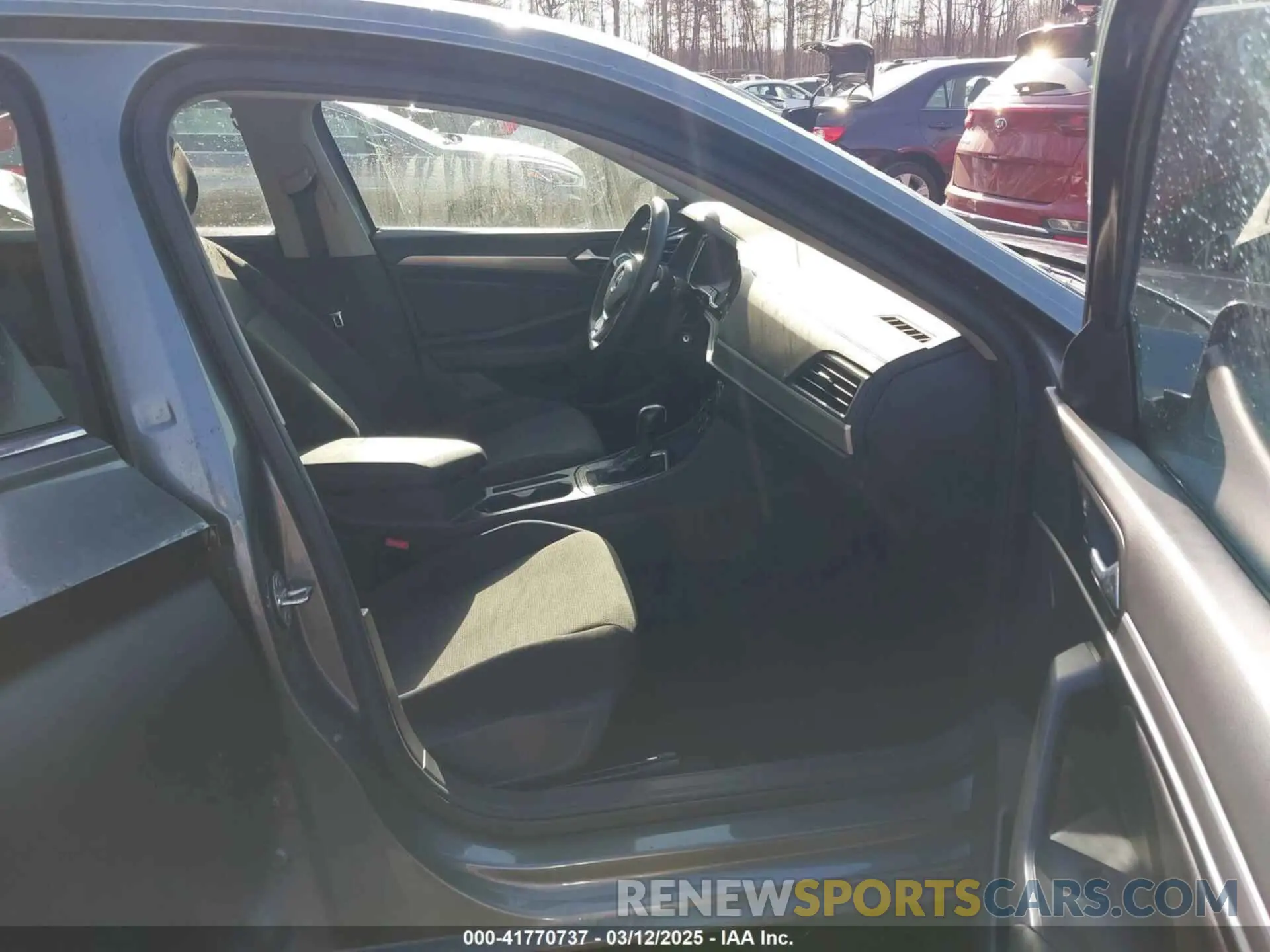 5 Photograph of a damaged car 3VWC57BU7KM112377 VOLKSWAGEN JETTA 2019