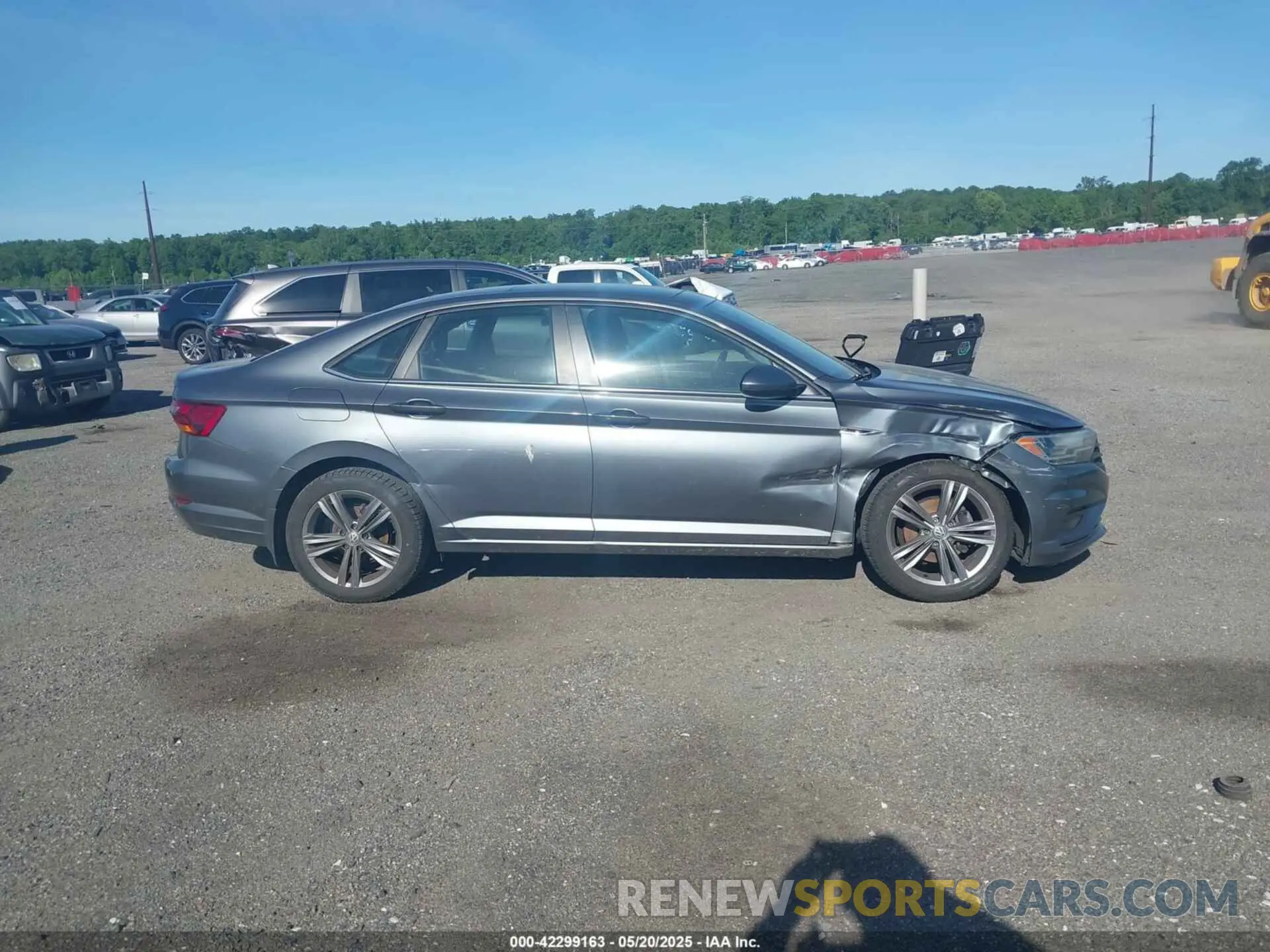13 Photograph of a damaged car 3VWC57BU7KM236813 VOLKSWAGEN JETTA 2019