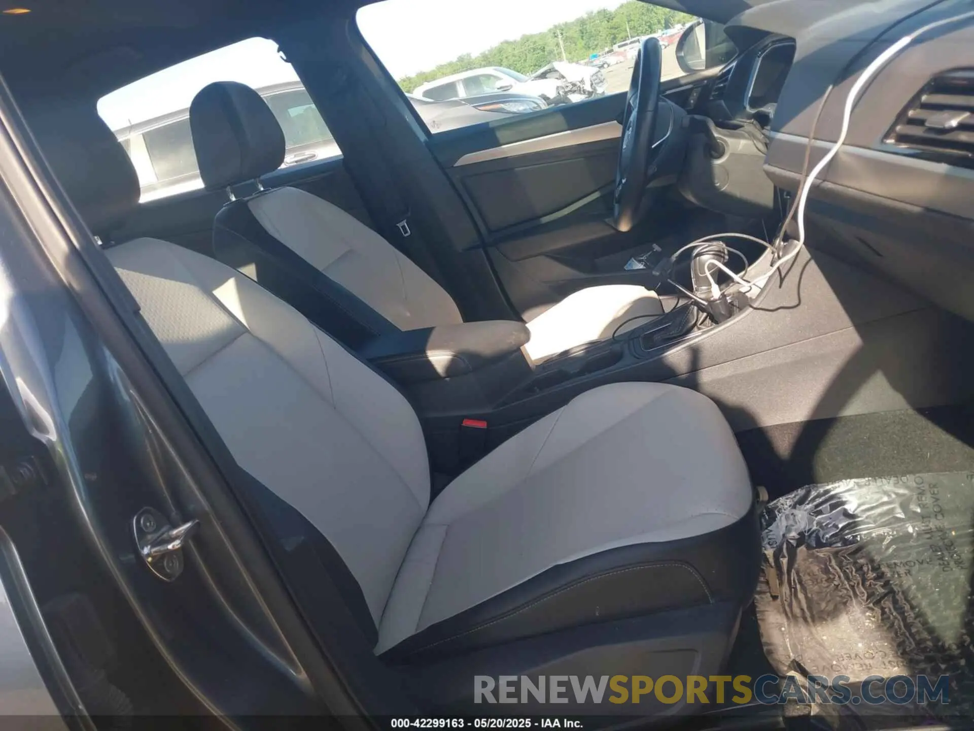 5 Photograph of a damaged car 3VWC57BU7KM236813 VOLKSWAGEN JETTA 2019