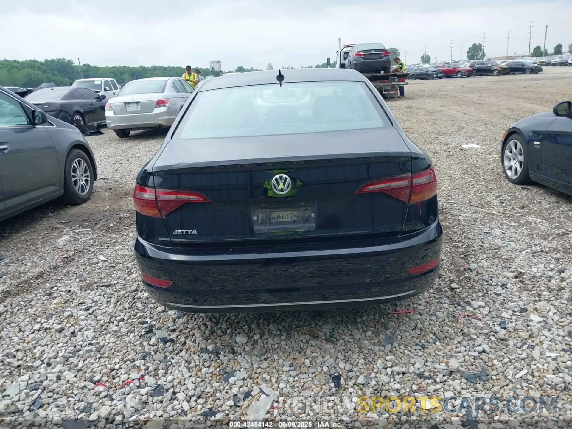 17 Photograph of a damaged car 3VWC57BU7KM260660 VOLKSWAGEN JETTA 2019