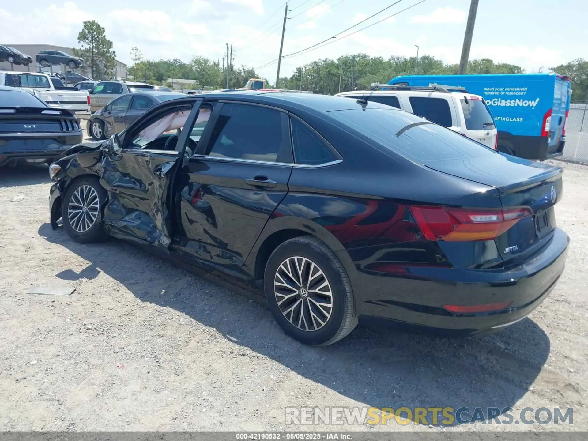 3 Photograph of a damaged car 3VWC57BU8KM045112 VOLKSWAGEN JETTA 2019