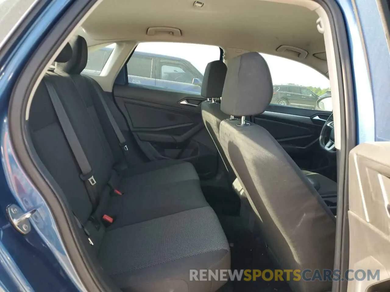 10 Photograph of a damaged car 3VWC57BU8KM082855 VOLKSWAGEN JETTA 2019