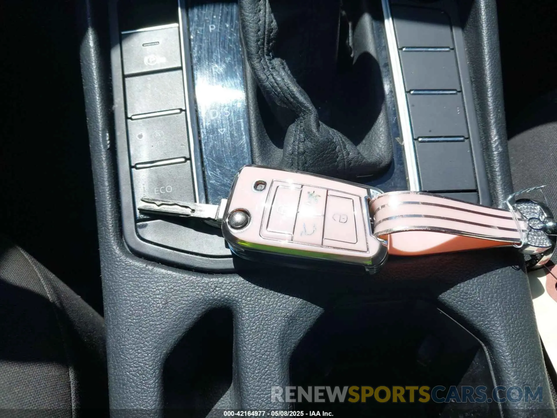 11 Photograph of a damaged car 3VWC57BU8KM090633 VOLKSWAGEN JETTA 2019