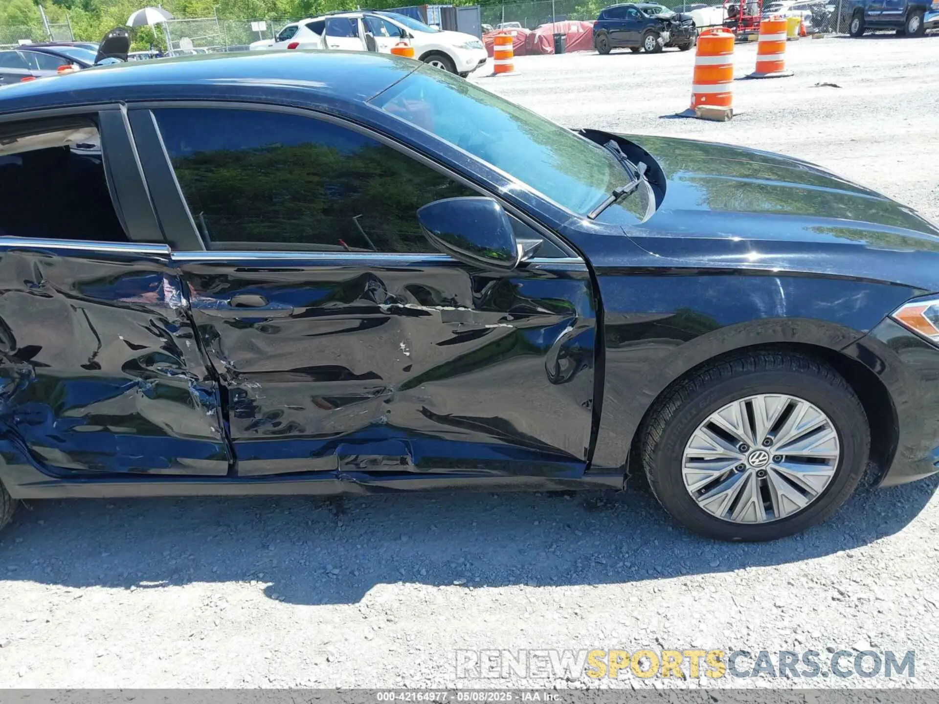 6 Photograph of a damaged car 3VWC57BU8KM090633 VOLKSWAGEN JETTA 2019