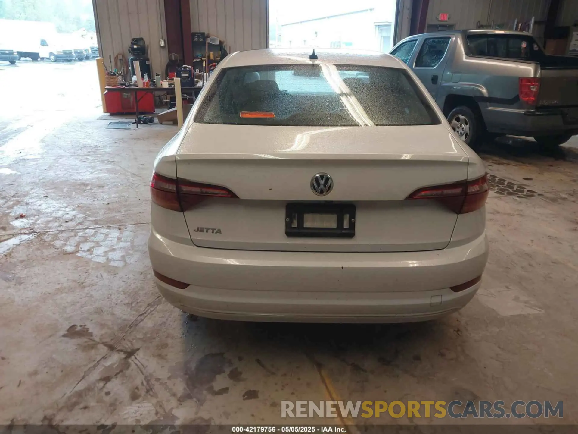 17 Фотография поврежденного автомобиля 3VWC57BU8KM094858 VOLKSWAGEN JETTA 2019