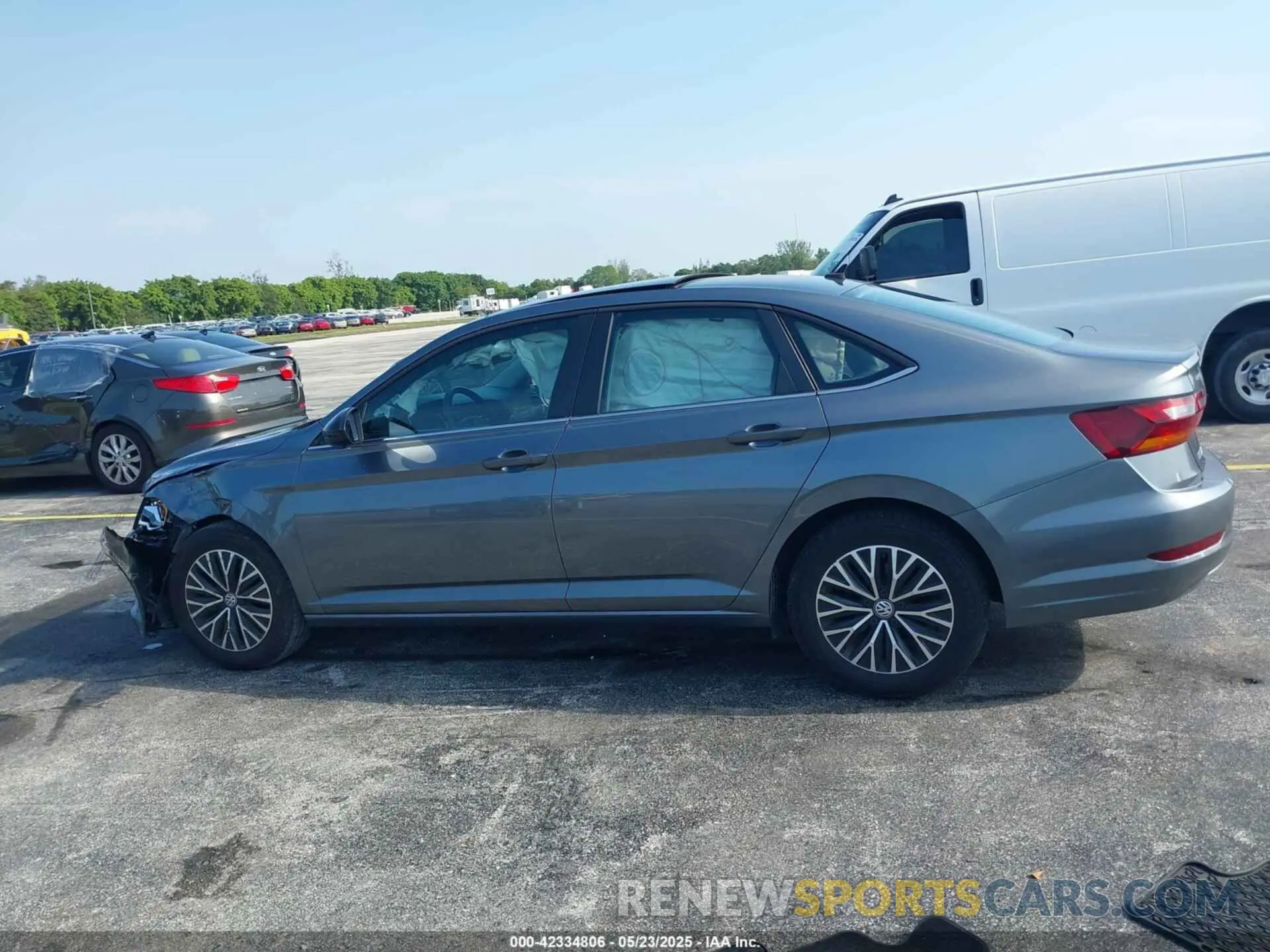 14 Photograph of a damaged car 3VWC57BU8KM120682 VOLKSWAGEN JETTA 2019