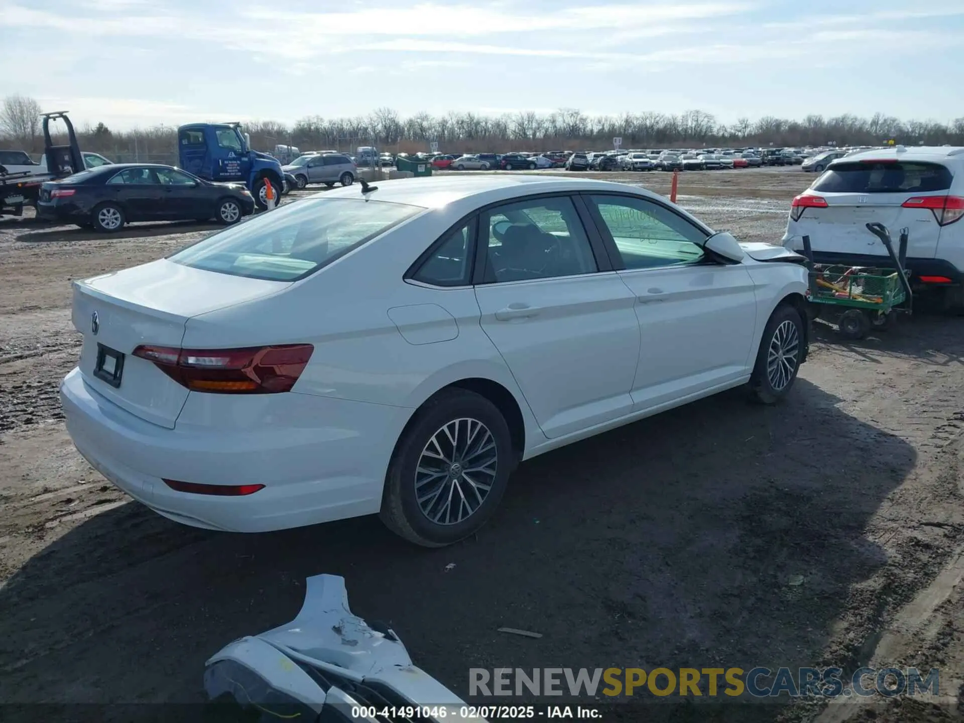 4 Photograph of a damaged car 3VWC57BU8KM148658 VOLKSWAGEN JETTA 2019