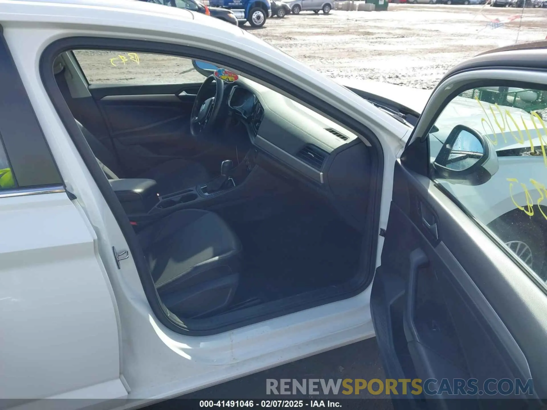 5 Photograph of a damaged car 3VWC57BU8KM148658 VOLKSWAGEN JETTA 2019