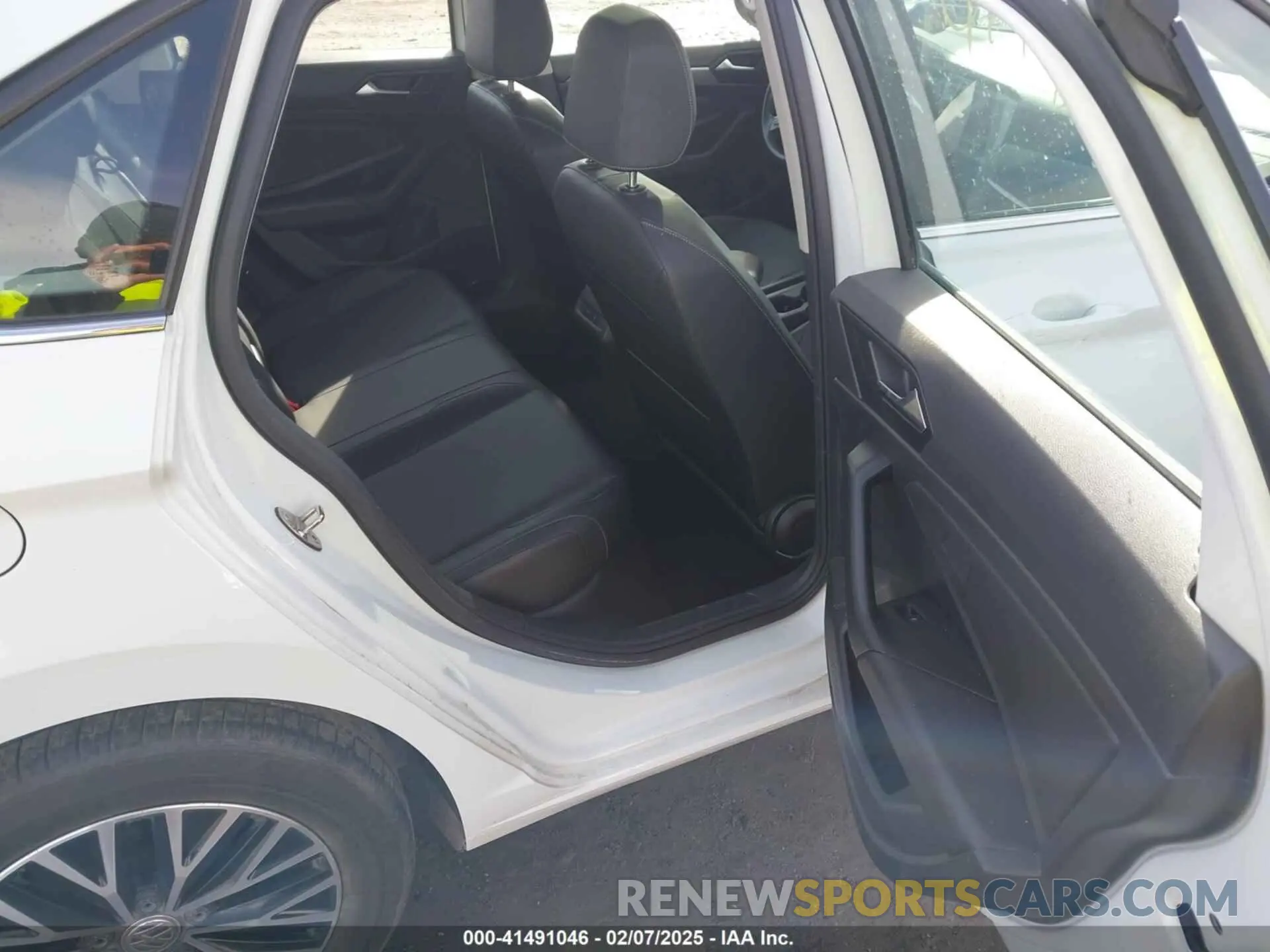 8 Photograph of a damaged car 3VWC57BU8KM148658 VOLKSWAGEN JETTA 2019