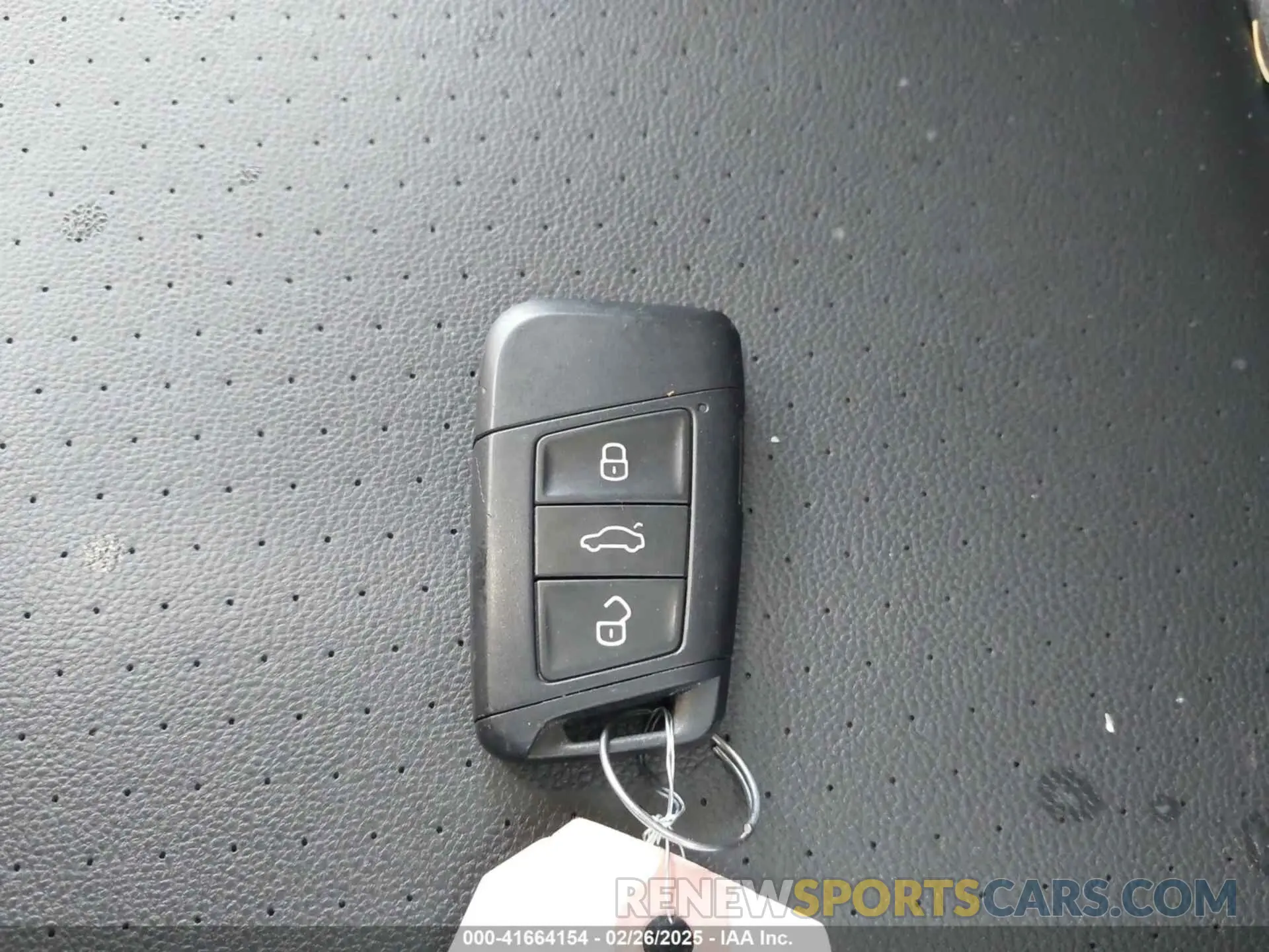 11 Photograph of a damaged car 3VWC57BU9KM040517 VOLKSWAGEN JETTA 2019