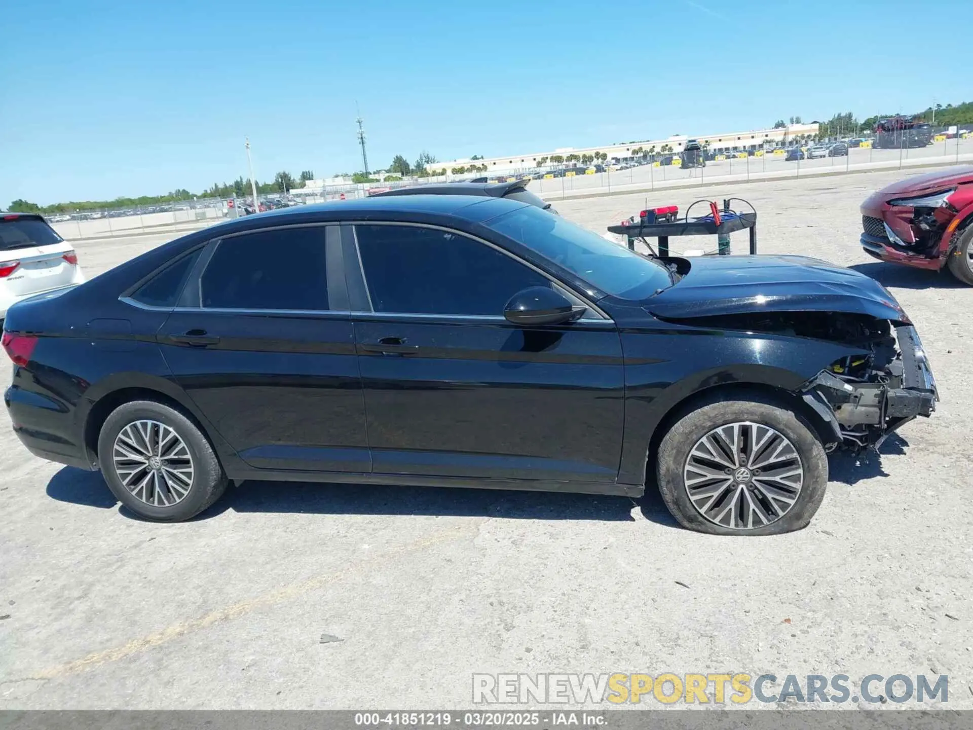 14 Photograph of a damaged car 3VWC57BU9KM045023 VOLKSWAGEN JETTA 2019