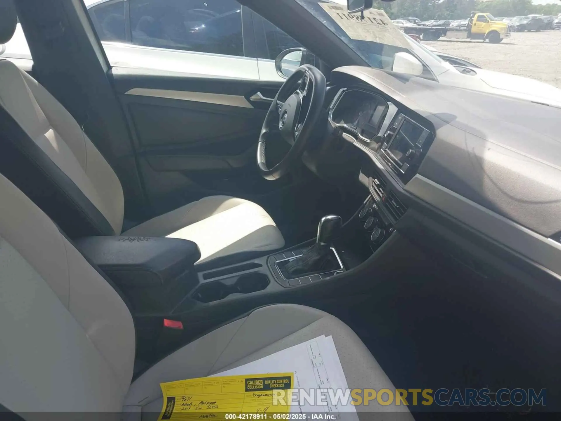 5 Фотография поврежденного автомобиля 3VWC57BU9KM103048 VOLKSWAGEN JETTA 2019