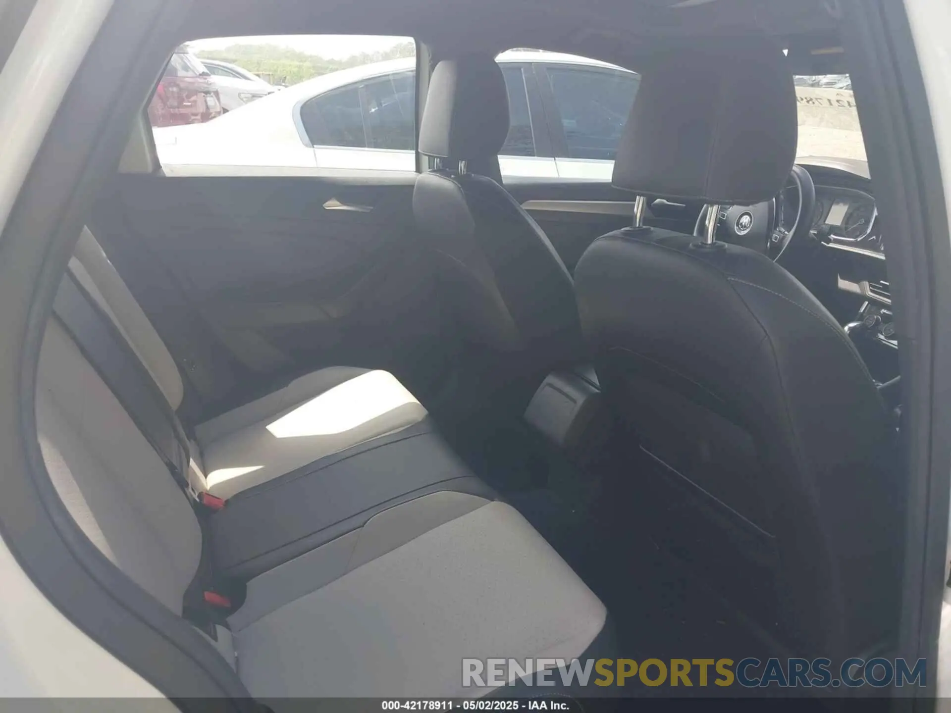 8 Фотография поврежденного автомобиля 3VWC57BU9KM103048 VOLKSWAGEN JETTA 2019