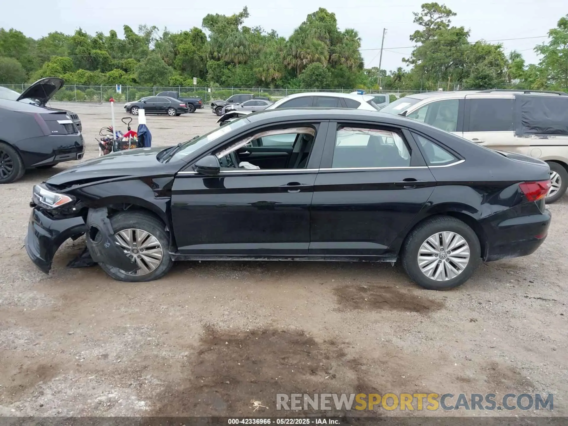 13 Photograph of a damaged car 3VWC57BU9KM201612 VOLKSWAGEN JETTA 2019